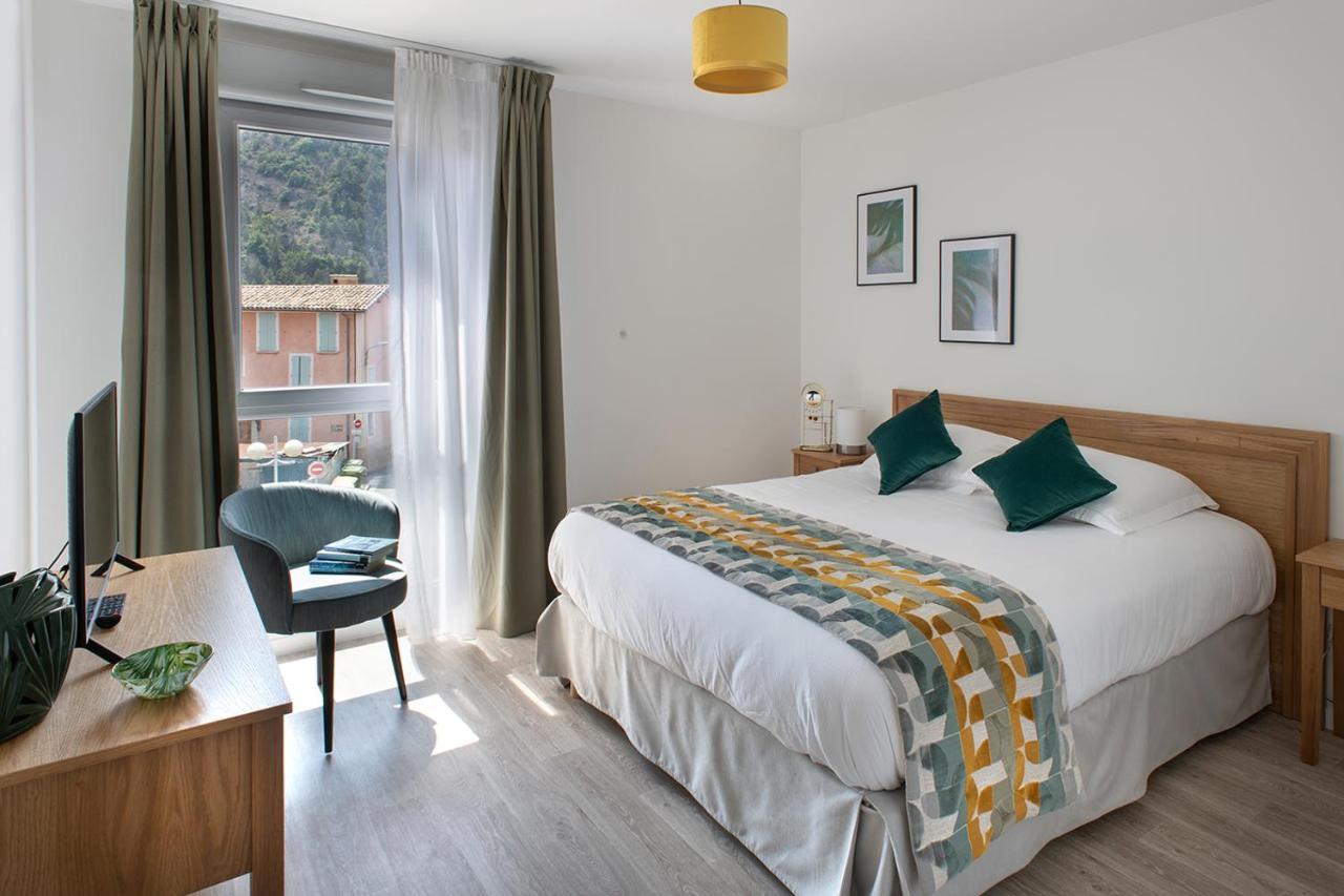 Residence Services Seniors Domitys Les Eaux Vives ディーニュ・レ・バン エクステリア 写真