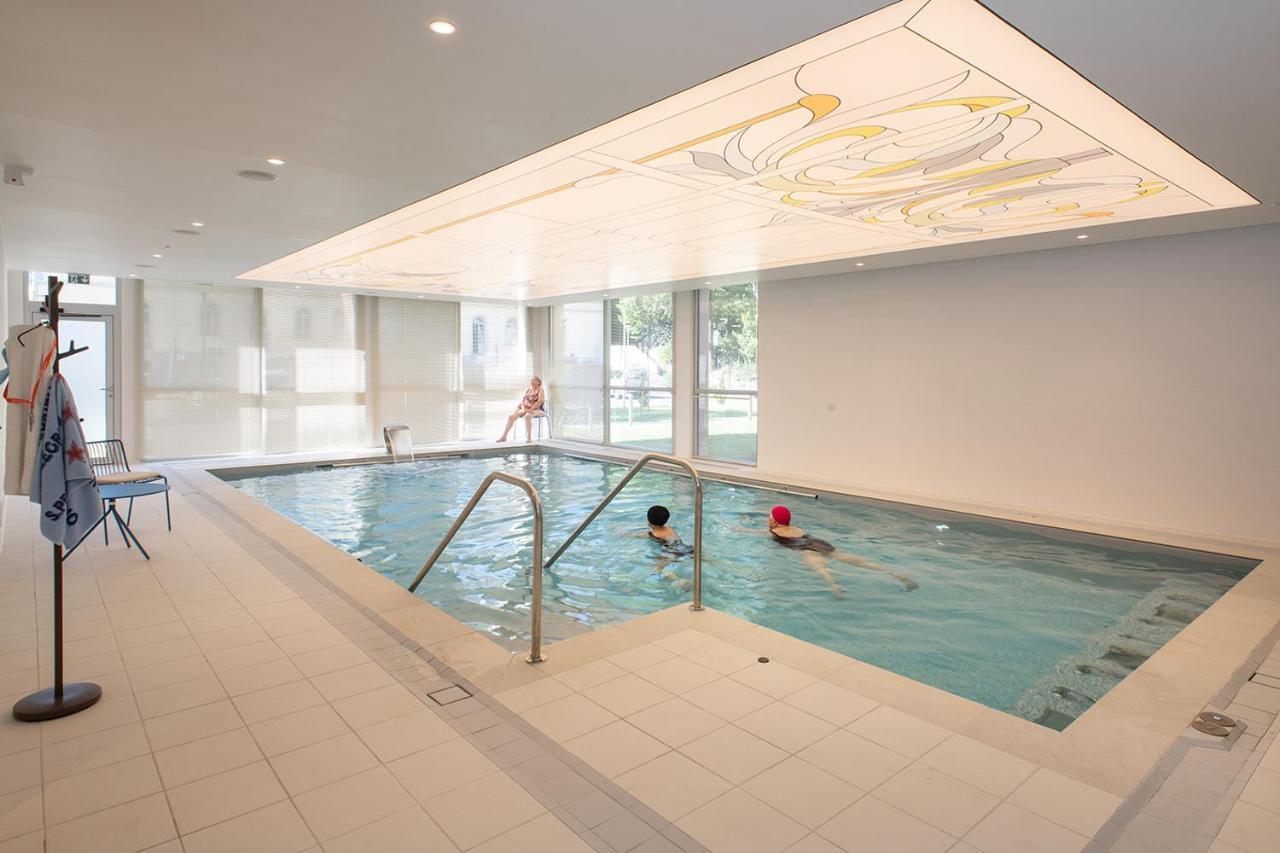 Residence Services Seniors Domitys Les Eaux Vives ディーニュ・レ・バン エクステリア 写真