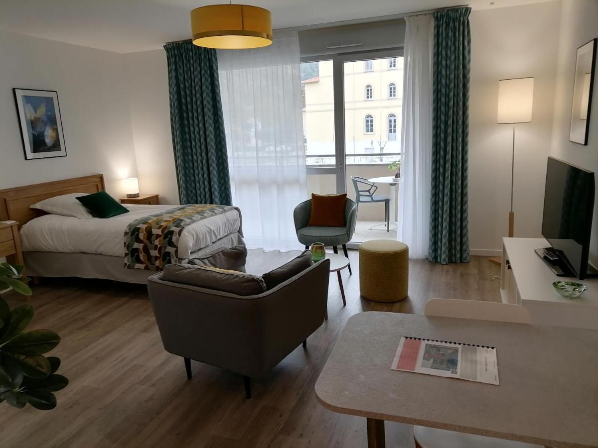 Residence Services Seniors Domitys Les Eaux Vives ディーニュ・レ・バン エクステリア 写真
